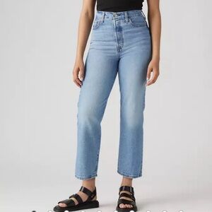 Levi’s Premium Ribcage Straight ankle Women's Jeans 31